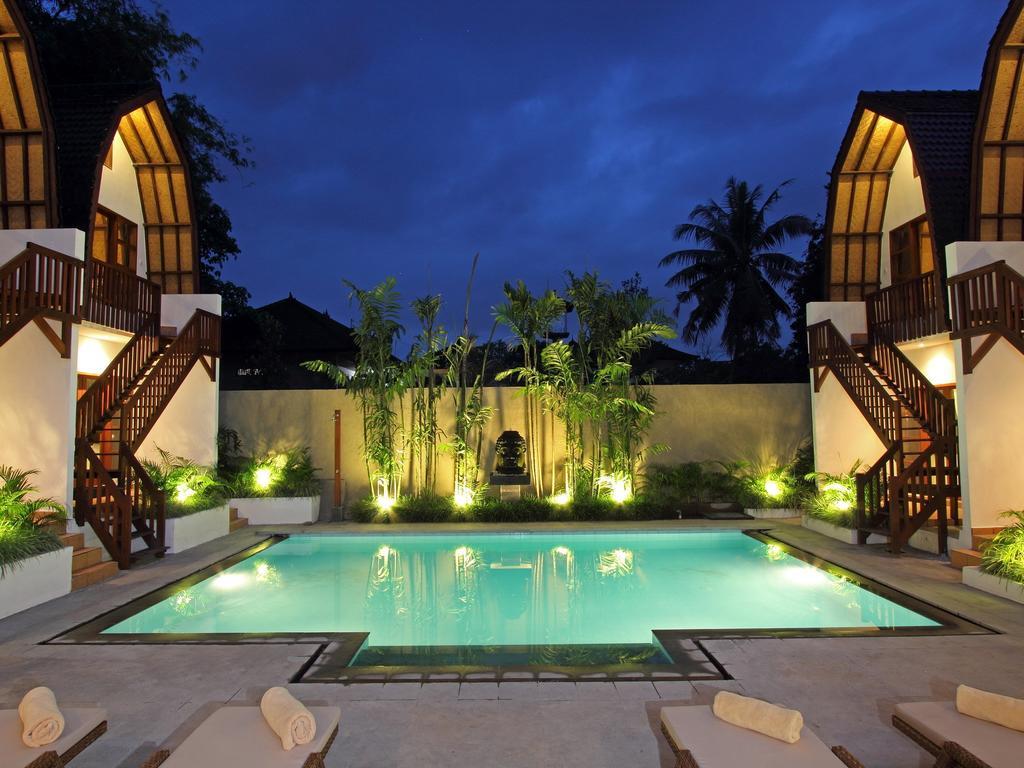 Mojo Resort Canggu Exterior photo